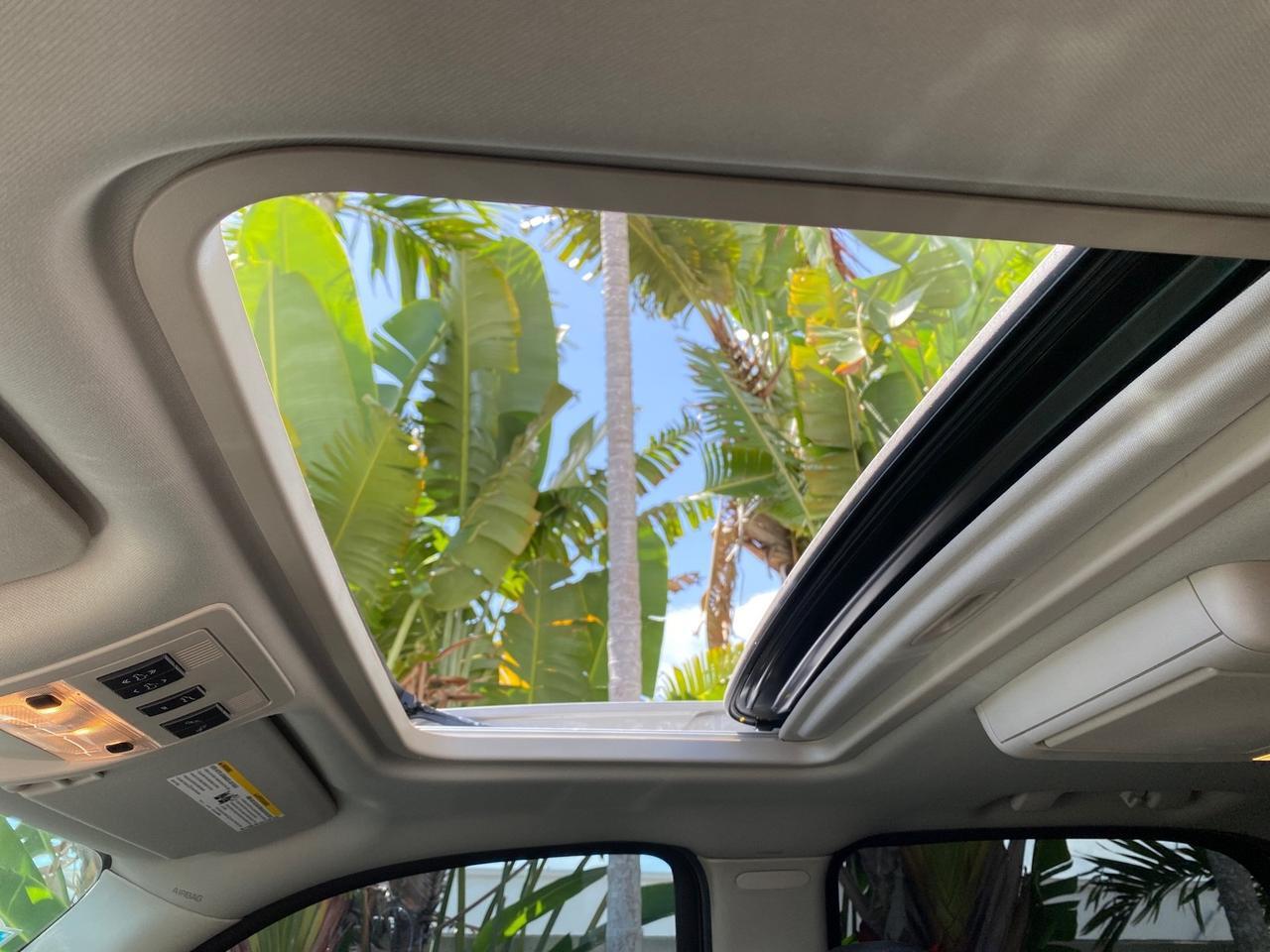 2008 Cadillac Escalade SUNROOF DVD LOW MILES 71,690 Pompano Beach FL