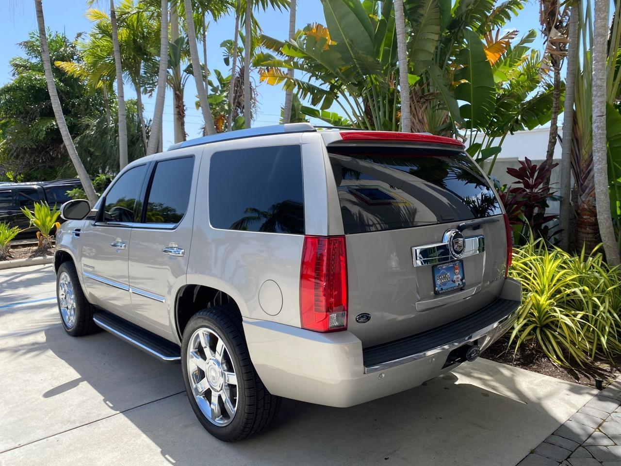 2008 Cadillac Escalade SUNROOF DVD LOW MILES 71,690 Pompano Beach FL