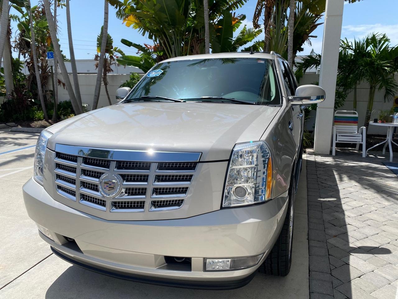 2008 Cadillac Escalade SUNROOF DVD LOW MILES 71,690 Pompano Beach FL
