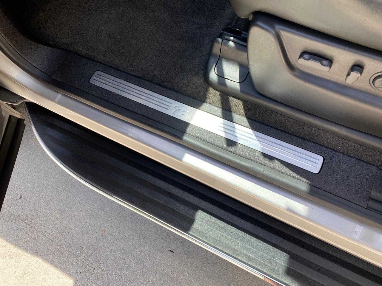 2008 Cadillac Escalade SUNROOF DVD LOW MILES 71,690 Pompano Beach FL