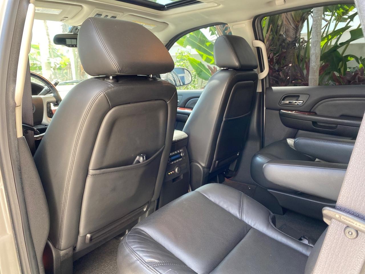 2008 Cadillac Escalade SUNROOF DVD LOW MILES 71,690 Pompano Beach FL