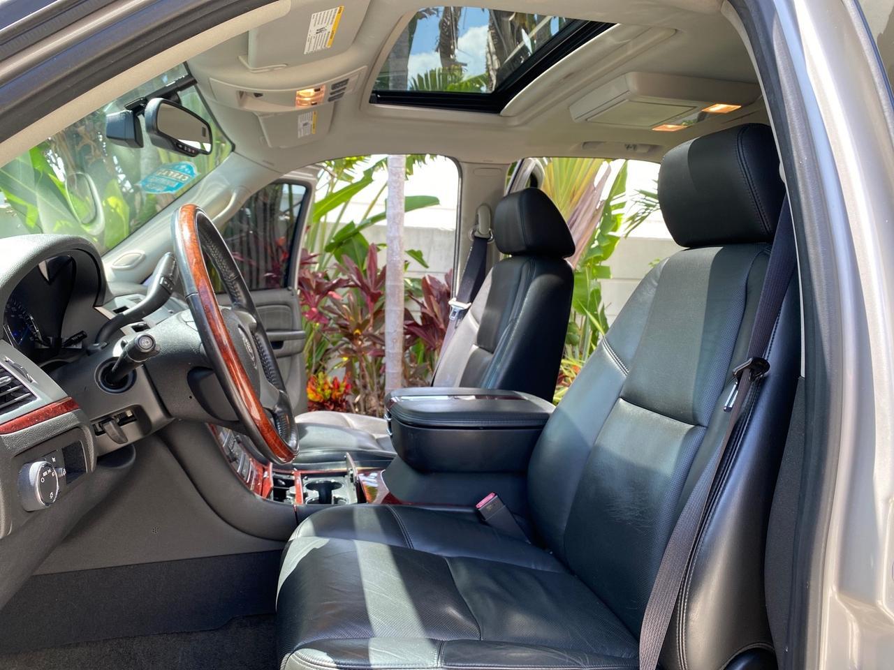 2008 Cadillac Escalade SUNROOF DVD LOW MILES 71,690 Pompano Beach FL