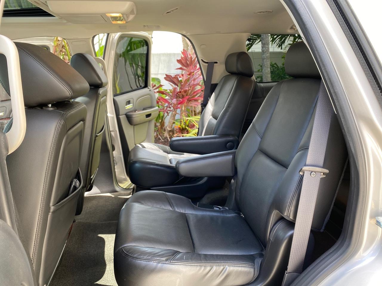 2008 Cadillac Escalade SUNROOF DVD LOW MILES 71,690 Pompano Beach FL