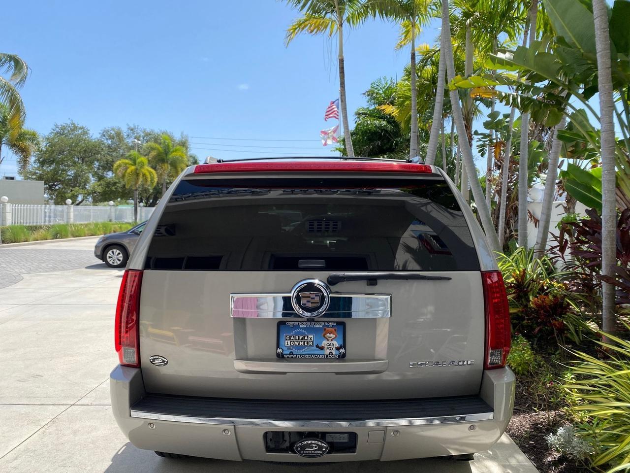 2008 Cadillac Escalade SUNROOF DVD LOW MILES 71,690 Pompano Beach FL