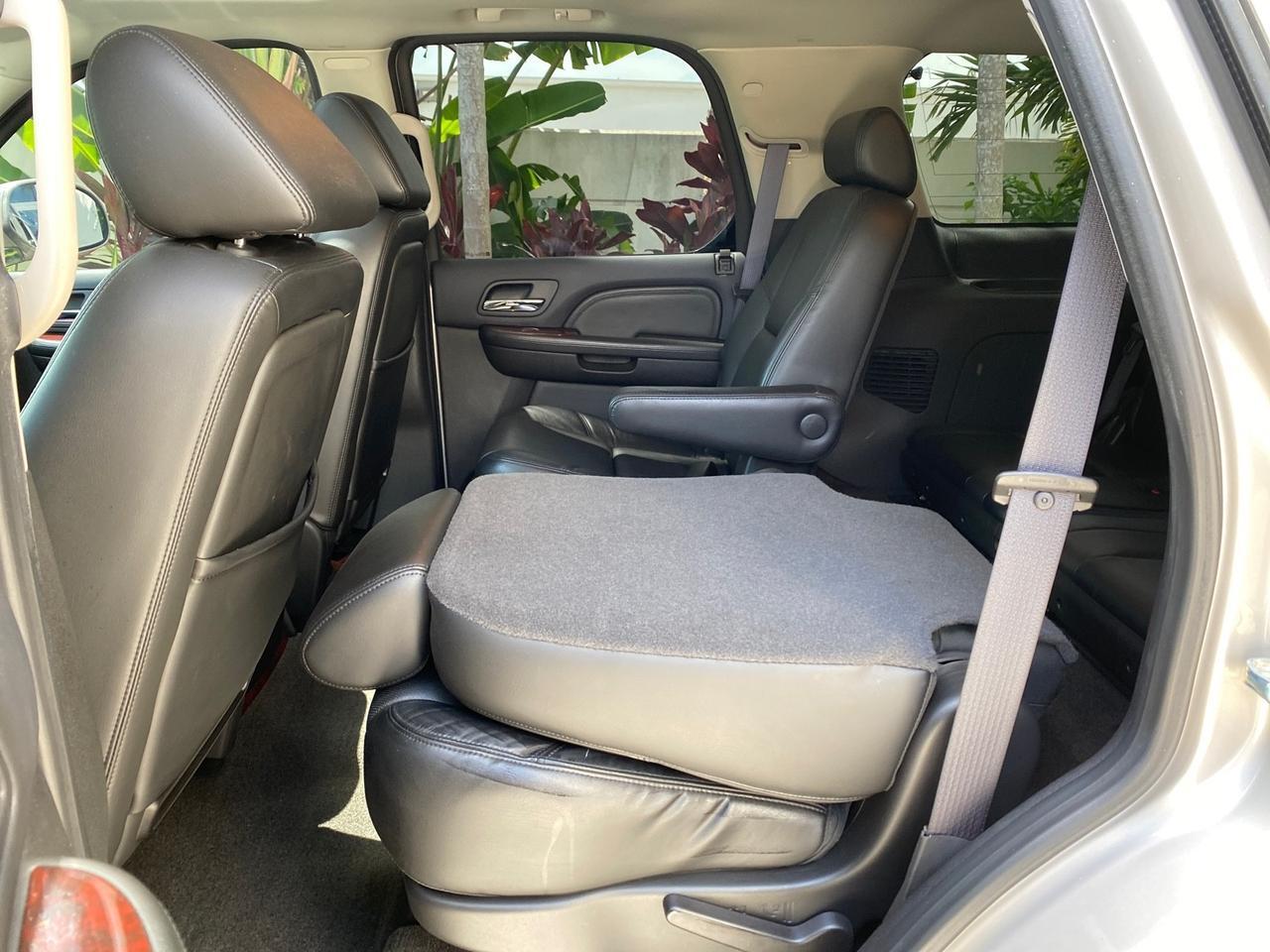 2008 Cadillac Escalade SUNROOF DVD LOW MILES 71,690 Pompano Beach FL