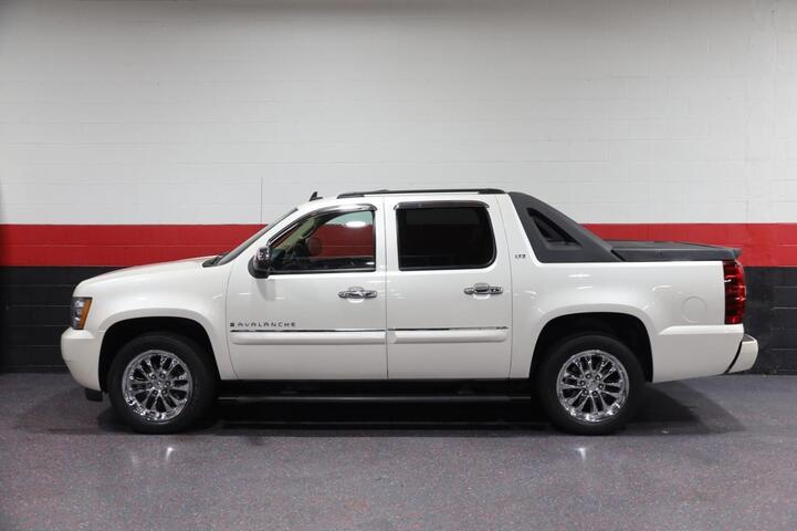 2008 Chevrolet Avalanche LTZ 4WD 4dr Truck Chicago IL