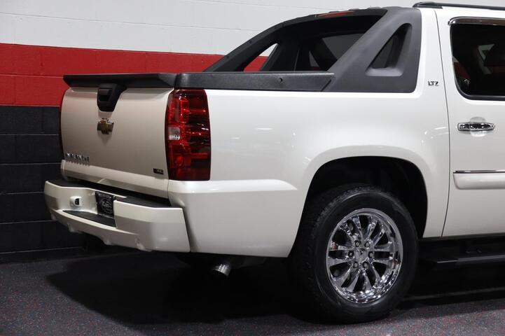 2008 Chevrolet Avalanche LTZ 4WD 4dr Truck Chicago IL