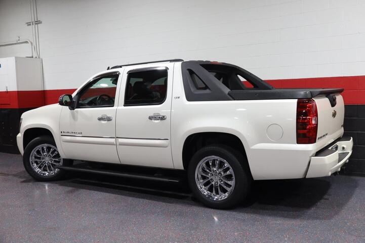 2008 Chevrolet Avalanche LTZ 4WD 4dr Truck Chicago IL