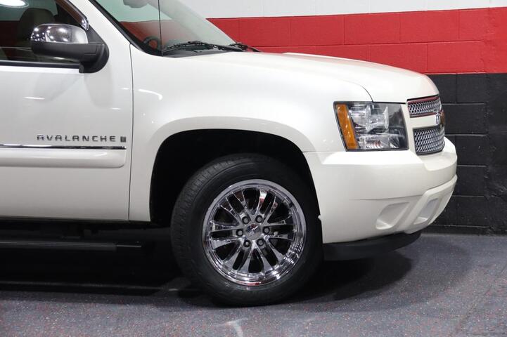 2008 Chevrolet Avalanche LTZ 4WD 4dr Truck Chicago IL