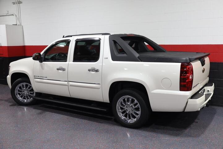 2008 Chevrolet Avalanche LTZ 4WD 4dr Truck Chicago IL