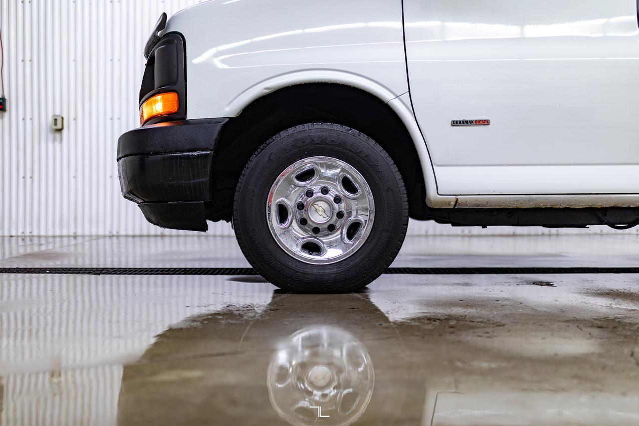 2008 Chevrolet Express 2500 Extended Cargo Van Diesel Red Deer AB