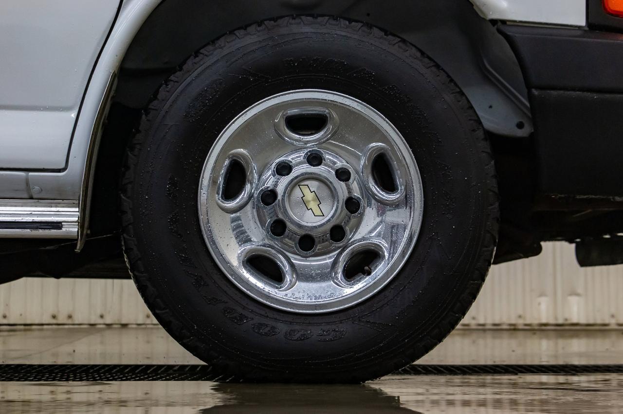 2008 Chevrolet Express G3500 Extended Cargo Van Shelving Red Deer AB