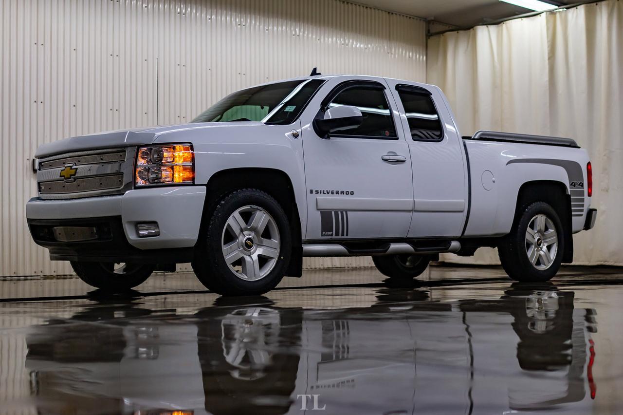 2008 Chevrolet Silverado 1500 4x4 Ext Cab LTZ GFX Leather Roof Red Deer AB