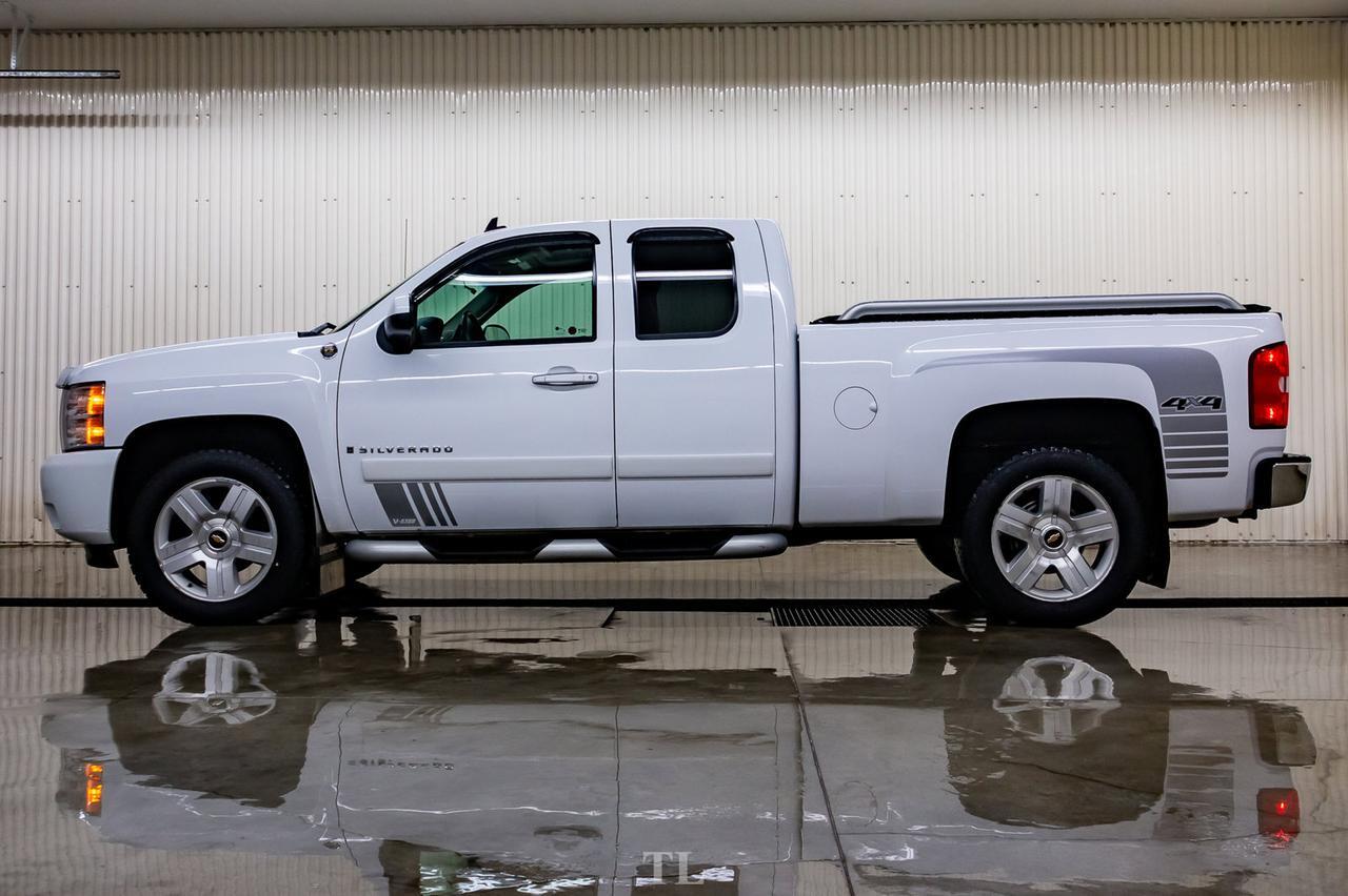 2008 Chevrolet Silverado 1500 4x4 Ext Cab LTZ GFX Leather Roof Red Deer AB
