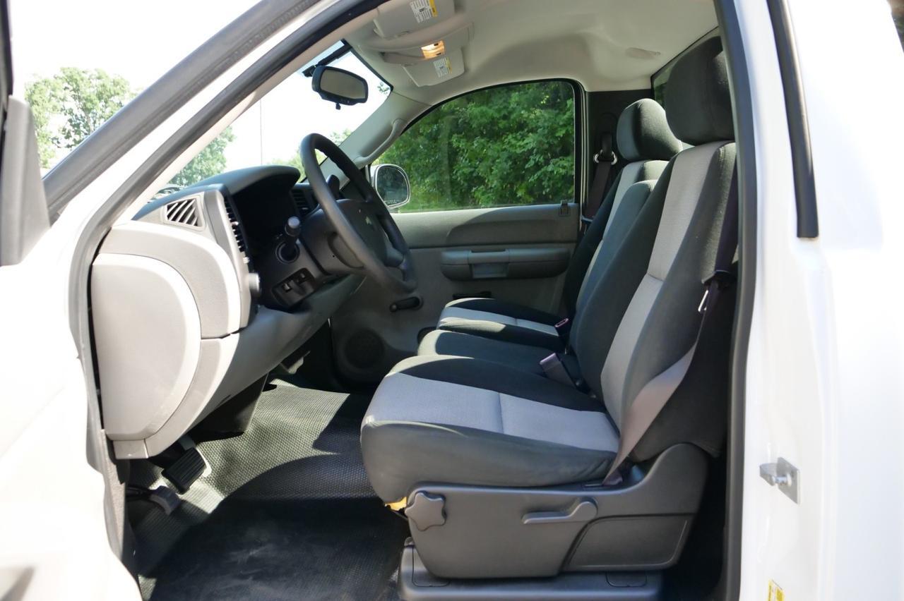 2008 Chevrolet Silverado 1500 Work Truck / Long Bed / 4.3L V6 / LOW MILES! Lincolnton NC