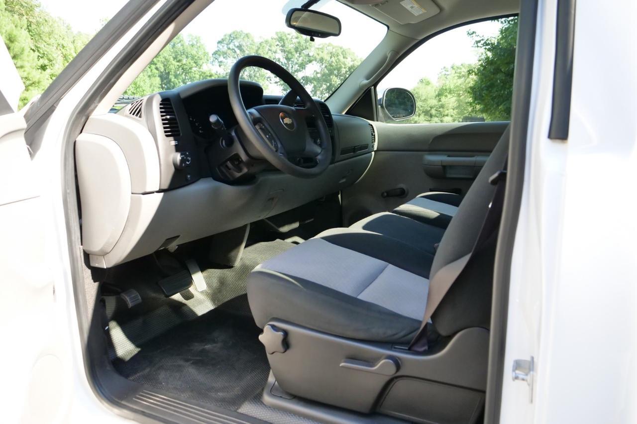 2008 Chevrolet Silverado 1500 Work Truck / Long Bed / 4.3L V6 / LOW MILES! Lincolnton NC