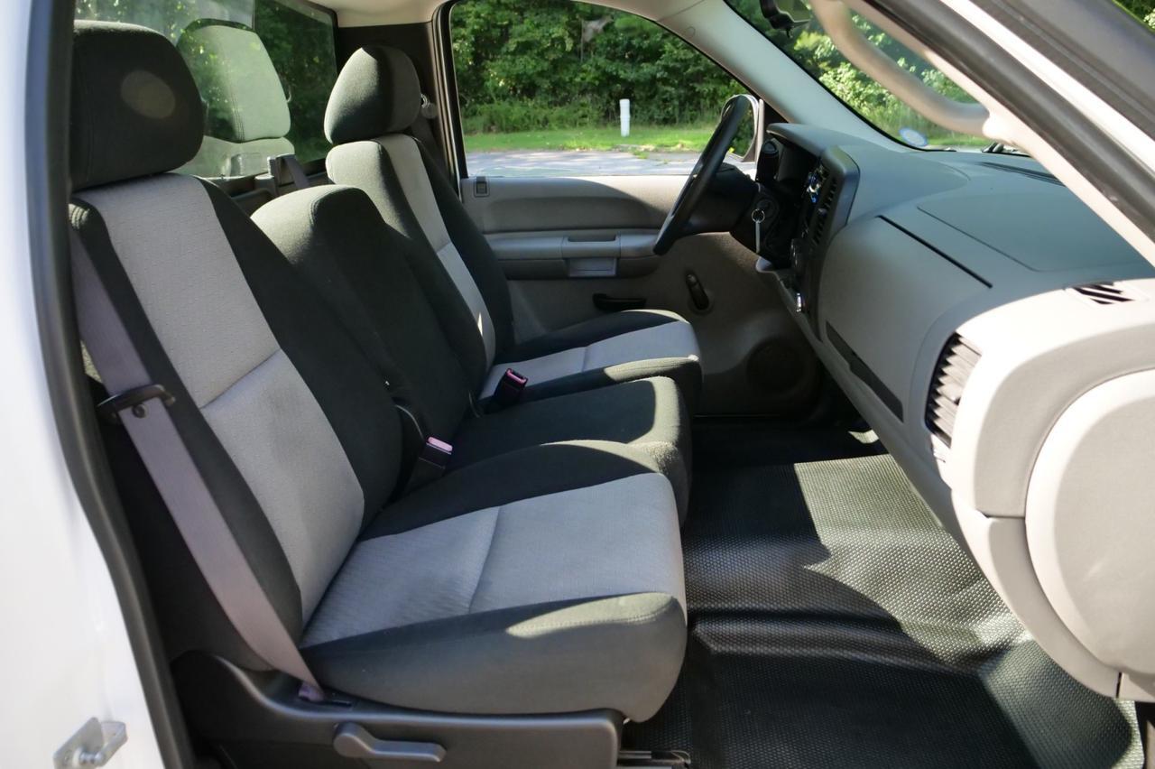 2008 Chevrolet Silverado 1500 Work Truck / Long Bed / 4.3L V6 / LOW MILES! Lincolnton NC