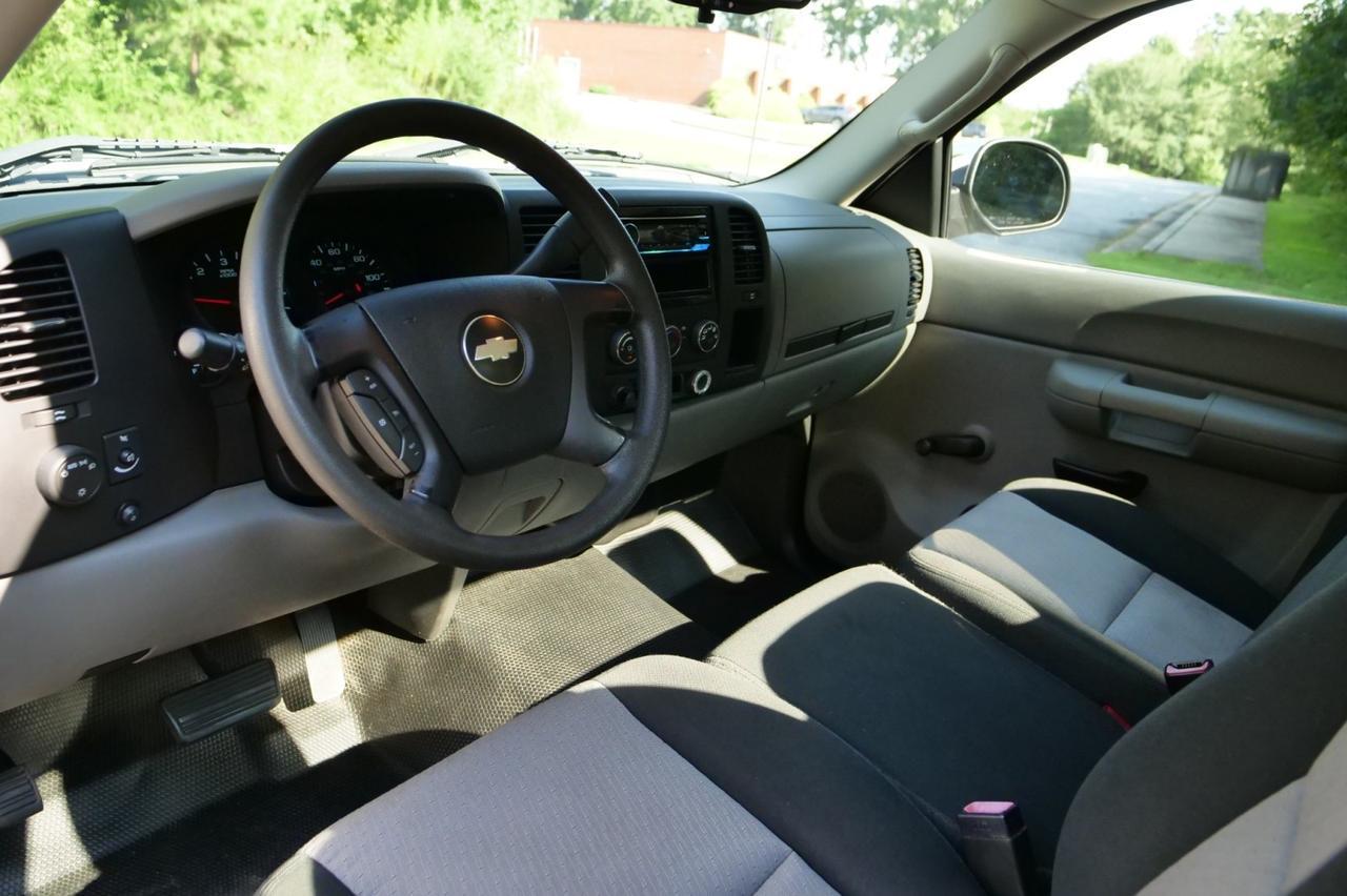 2008 Chevrolet Silverado 1500 Work Truck / Long Bed / 4.3L V6 / LOW MILES! Lincolnton NC