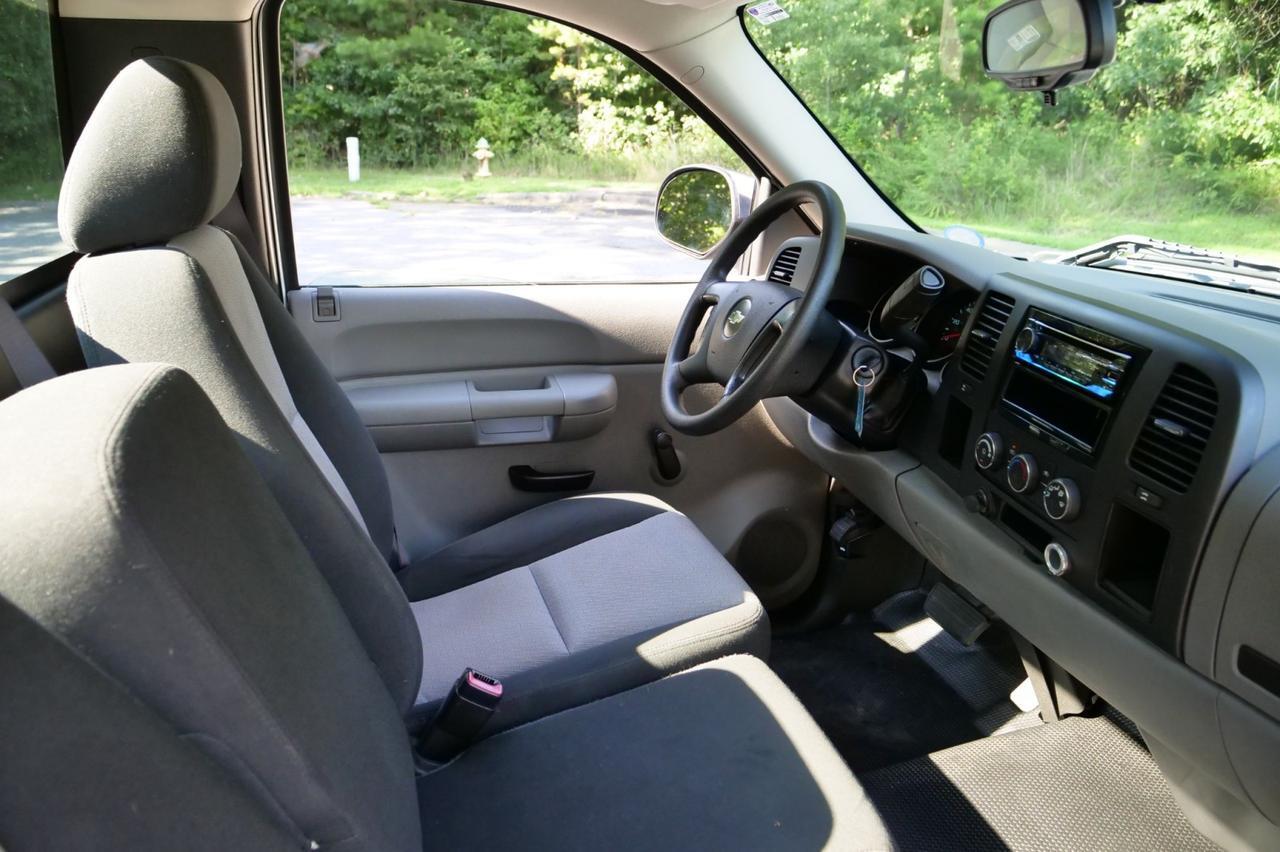 2008 Chevrolet Silverado 1500 Work Truck / Long Bed / 4.3L V6 / LOW MILES! Lincolnton NC
