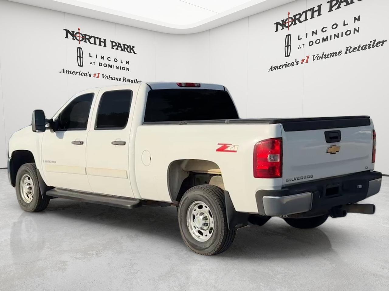 2008 Chevrolet Silverado 2500HD LT w/2LT