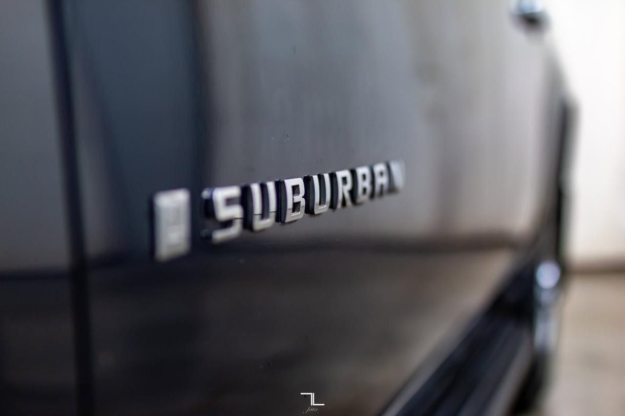 2008 Chevrolet Suburban 2500 4x4 LS 8 Passenger Red Deer AB