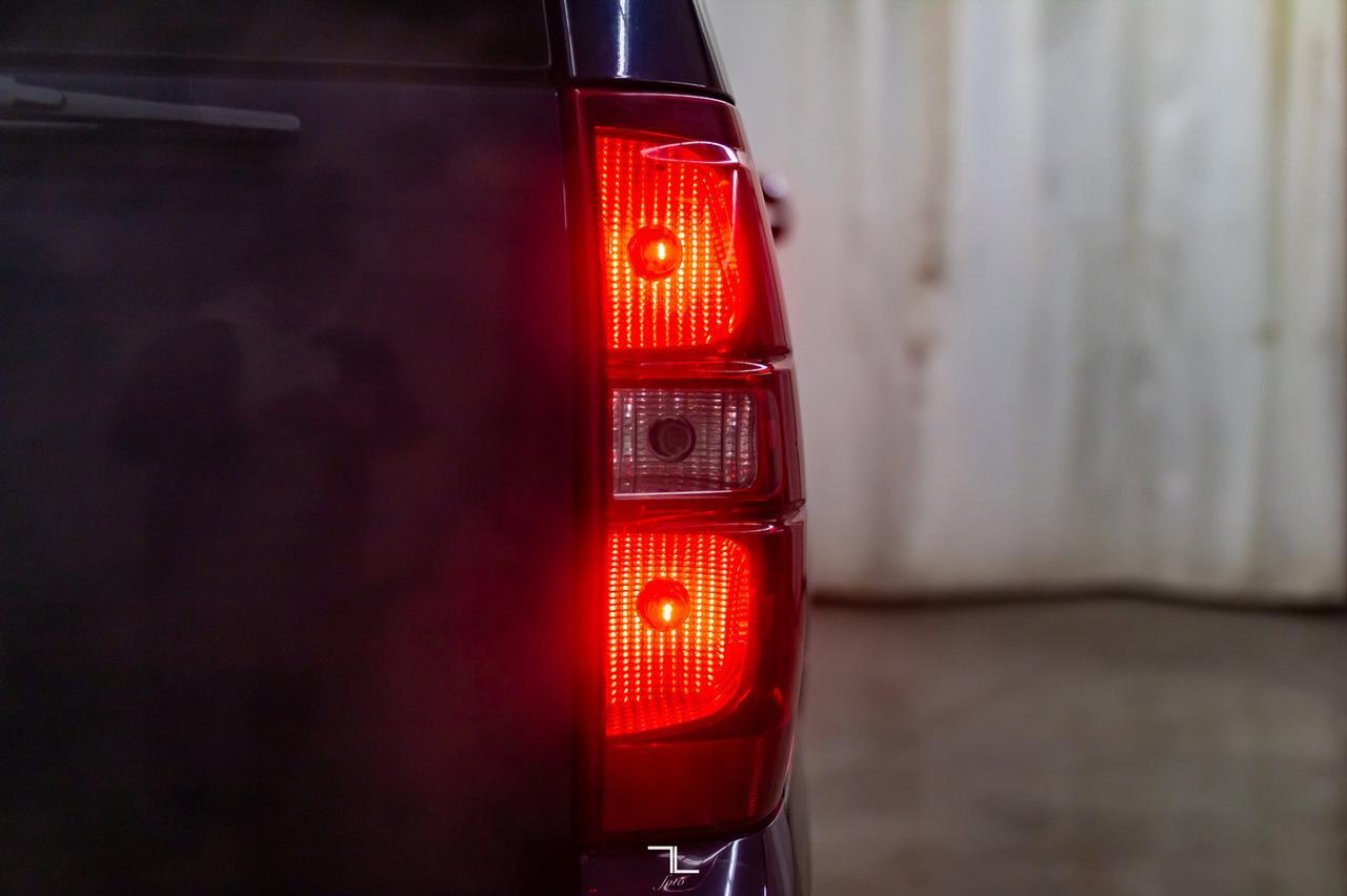 2008 Chevrolet Suburban 2500 4x4 LS 8 Passenger Red Deer AB