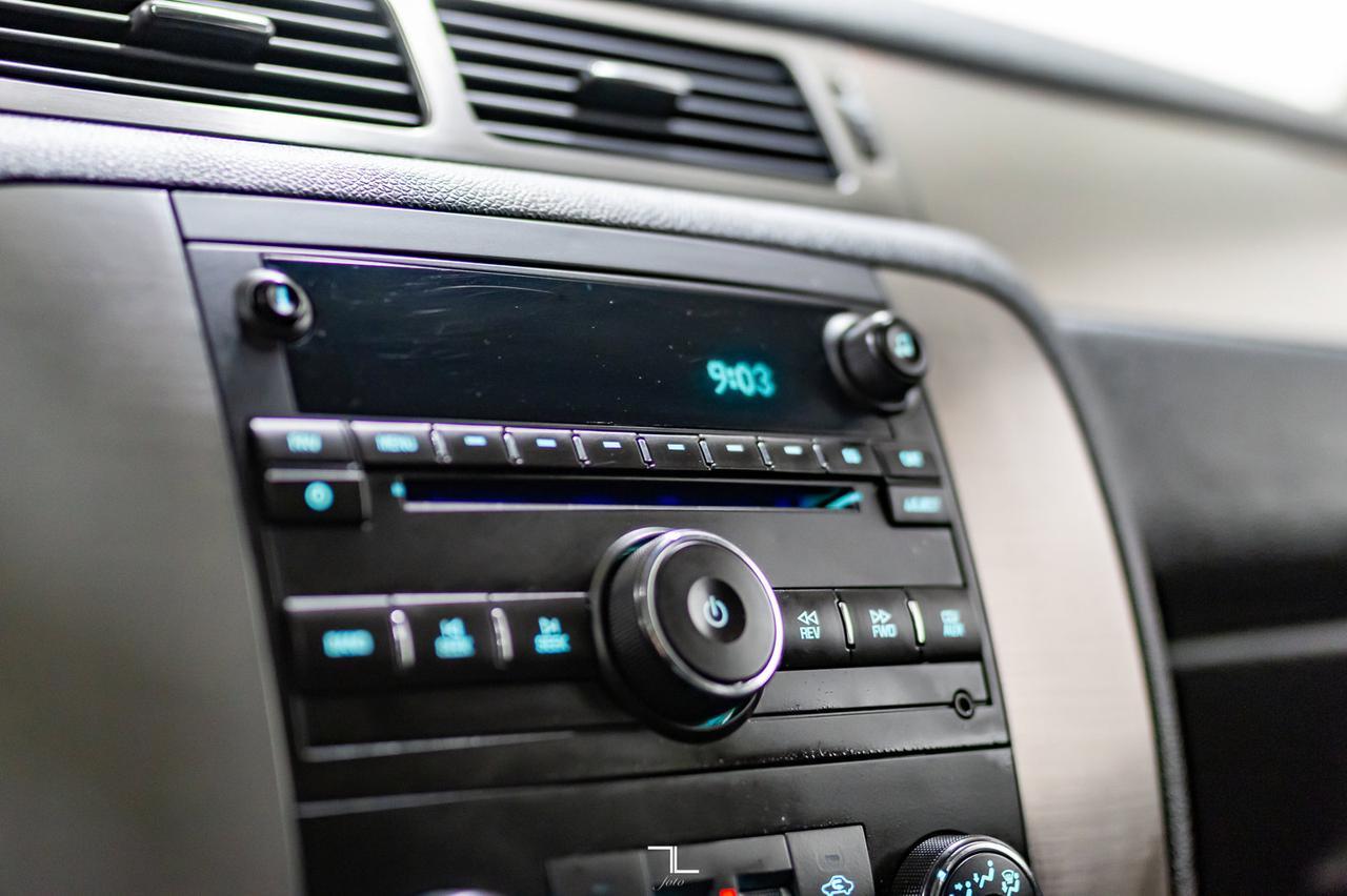 2008 Chevrolet Suburban 2500 4x4 LS 8 Passenger Red Deer AB