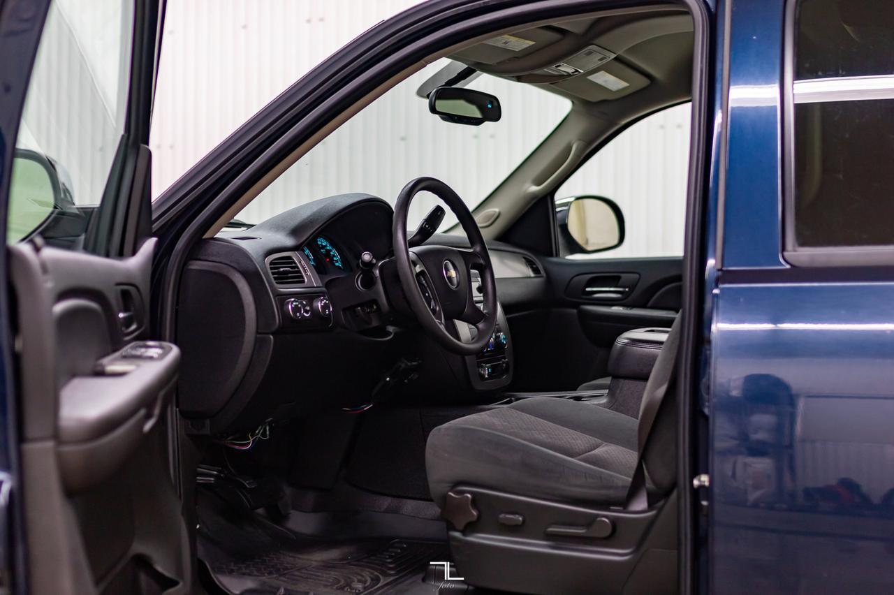 2008 Chevrolet Suburban 2500 4x4 LS 8 Passenger Red Deer AB