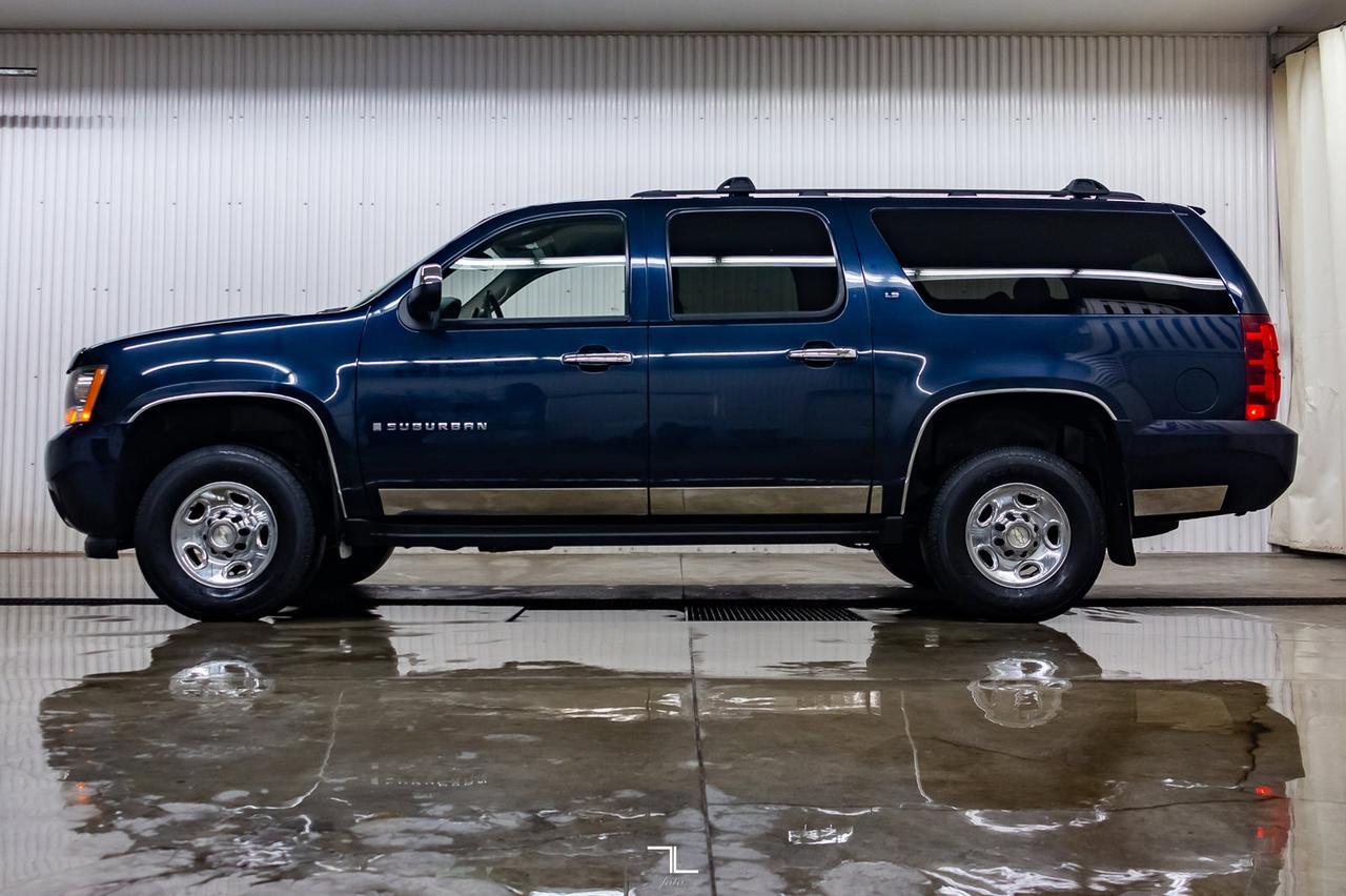 2008 Chevrolet Suburban 2500 4x4 LS 8 Passenger Red Deer AB