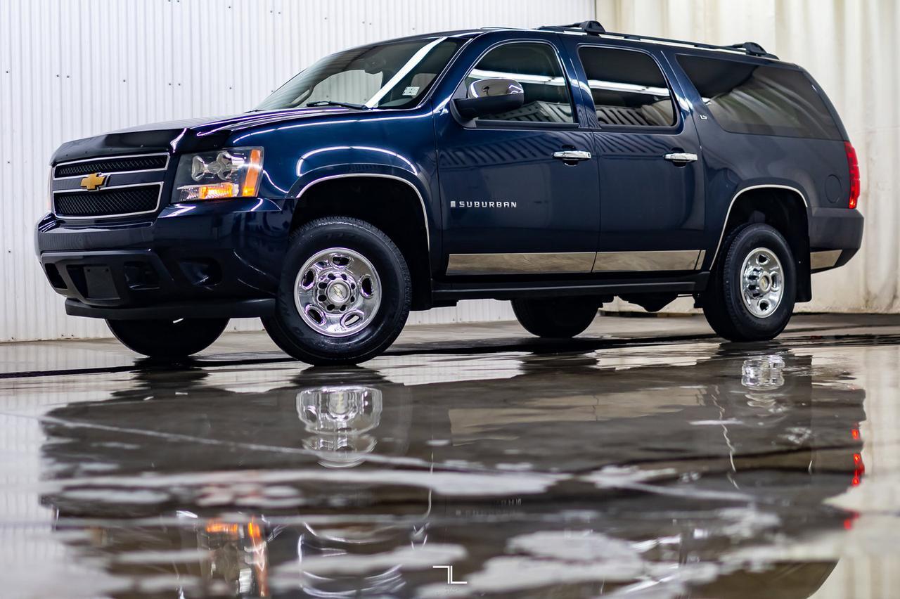 2008 Chevrolet Suburban 2500 4x4 LS 8 Passenger Red Deer AB