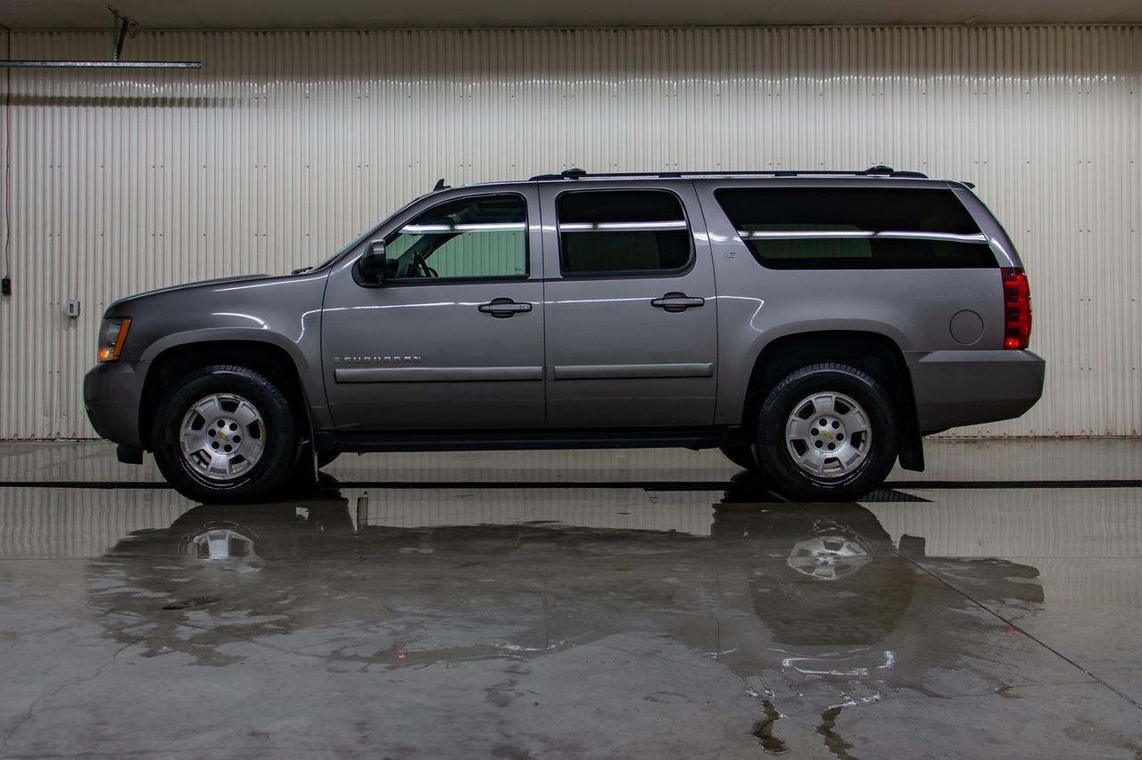 2008 Chevrolet Suburban 4X4 LT Leather Roof DVD Red Deer AB