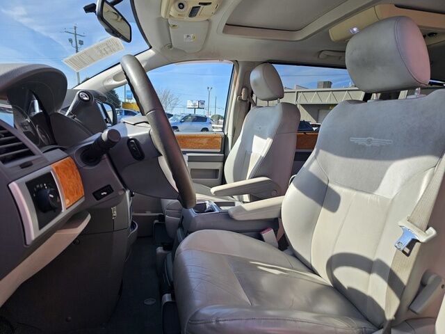 2008 Chrysler Town and Country LIMITED McDonough GA