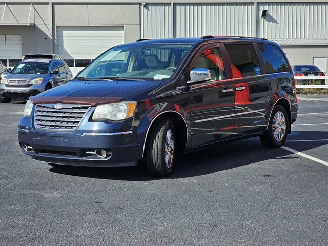2008 Chrysler Town and Country LIMITED