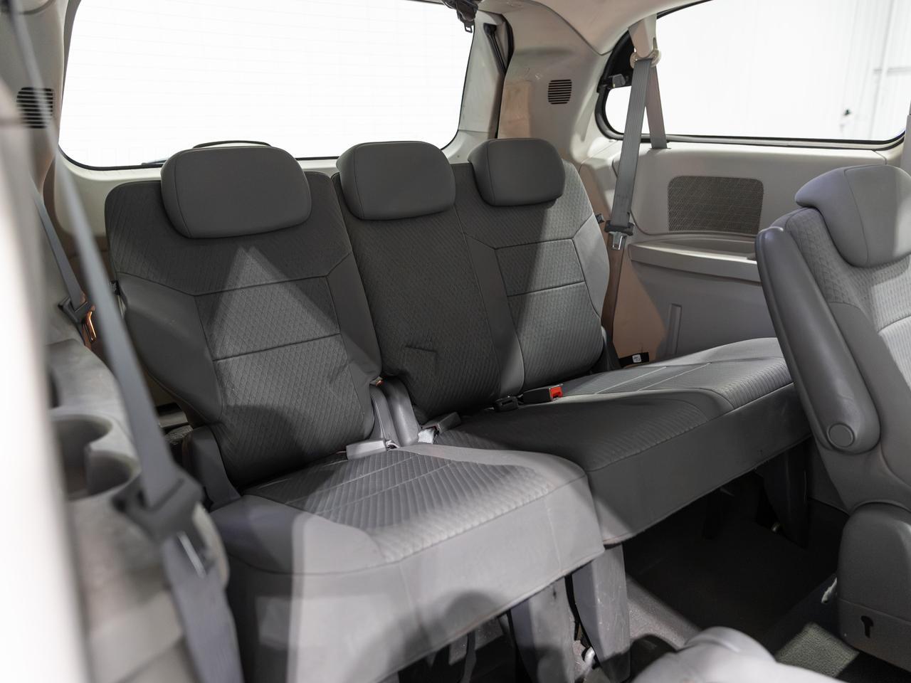 2008 Chrysler Town & Country Touring 7-Passenger Cranberry PA