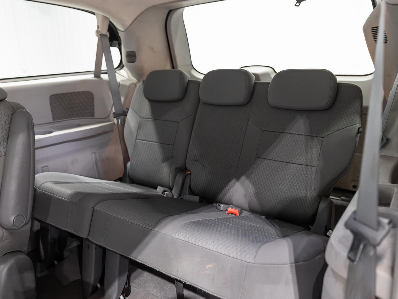 2008 Chrysler Town & Country Touring 7-Passenger Cranberry PA