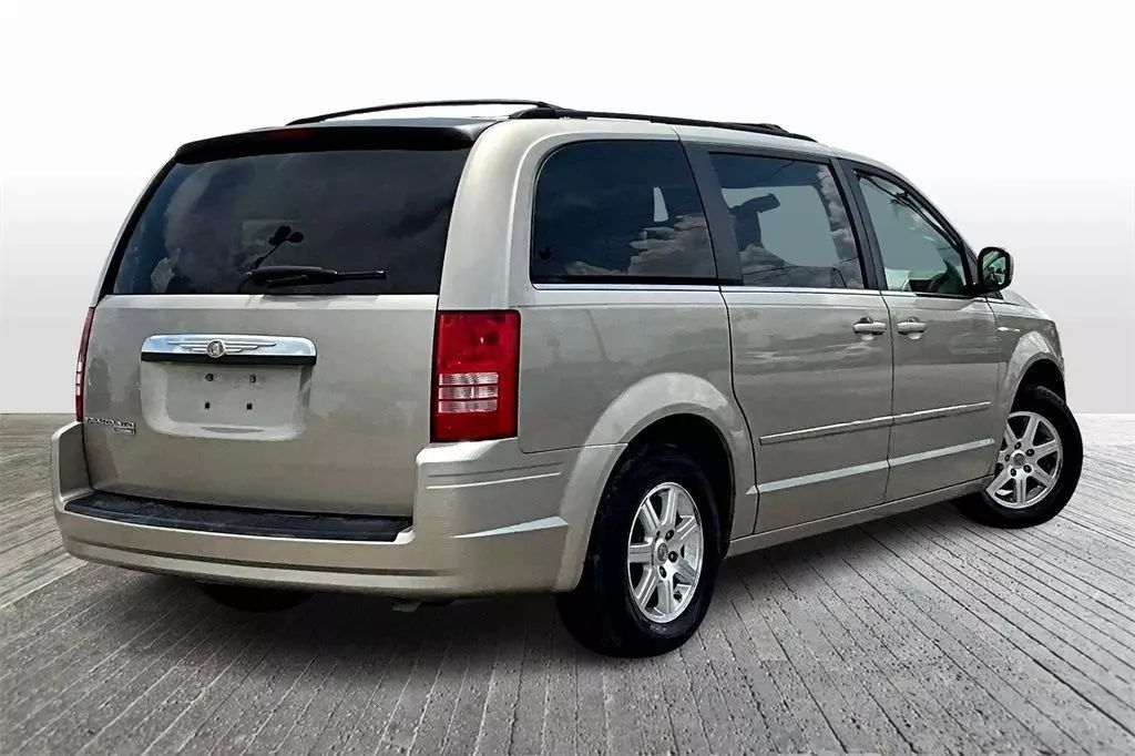 2008 Chrysler Town & Country Touring Minivan 4D Maitland FL
