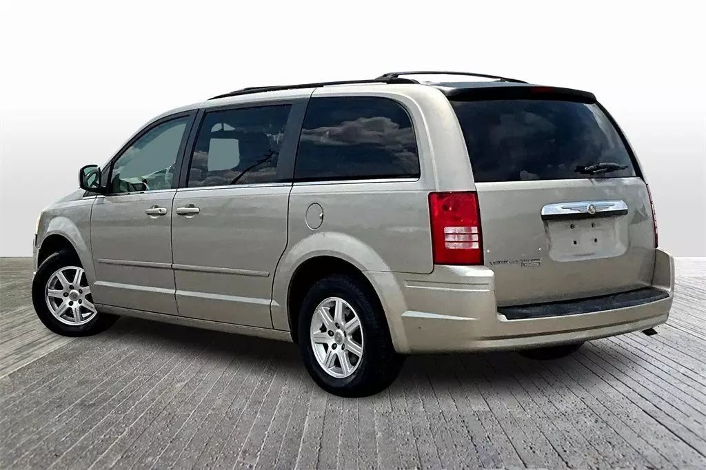 2008 Chrysler Town & Country Touring Minivan 4D Maitland FL
