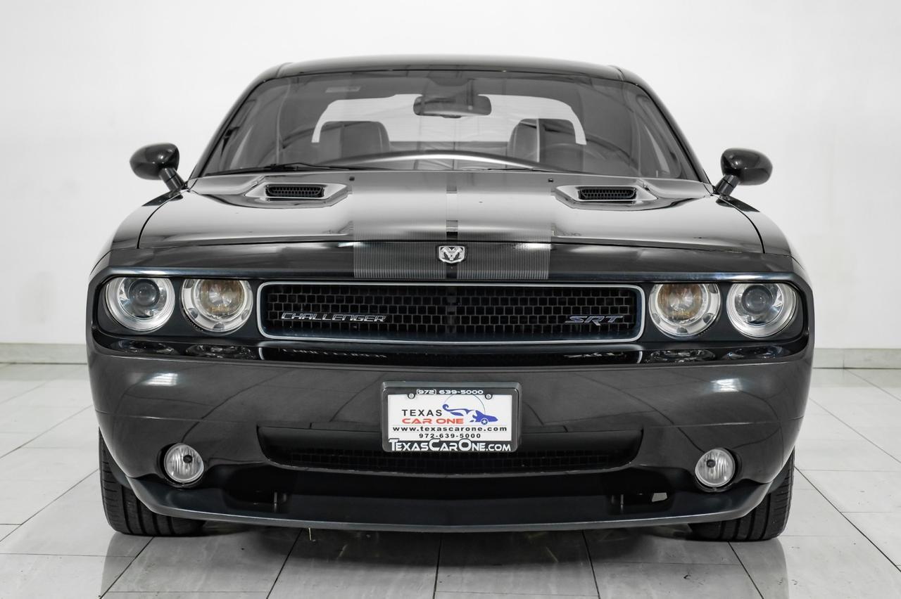 2008 Dodge Challenger SRT8 AUTOMATIC SUNROOF LEATHER HEATED SEATS POWER DRIVER SEAT CRUISE CONTROL ALLOY WHEELS