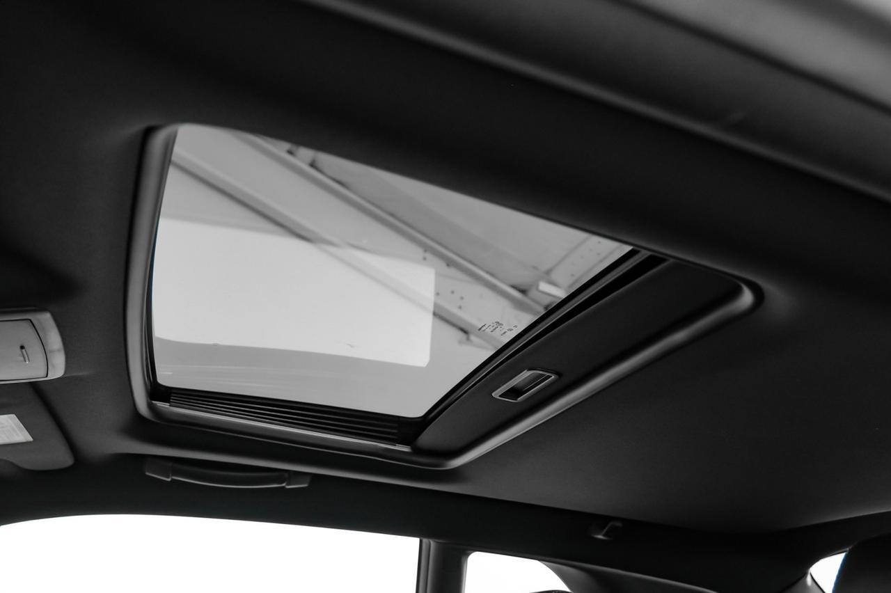 2008 Dodge Challenger SRT8 AUTOMATIC SUNROOF LEATHER HEATED SEATS POWER DRIVER SEAT CRUISE CONTROL ALLOY WHEELS Carrollton TX