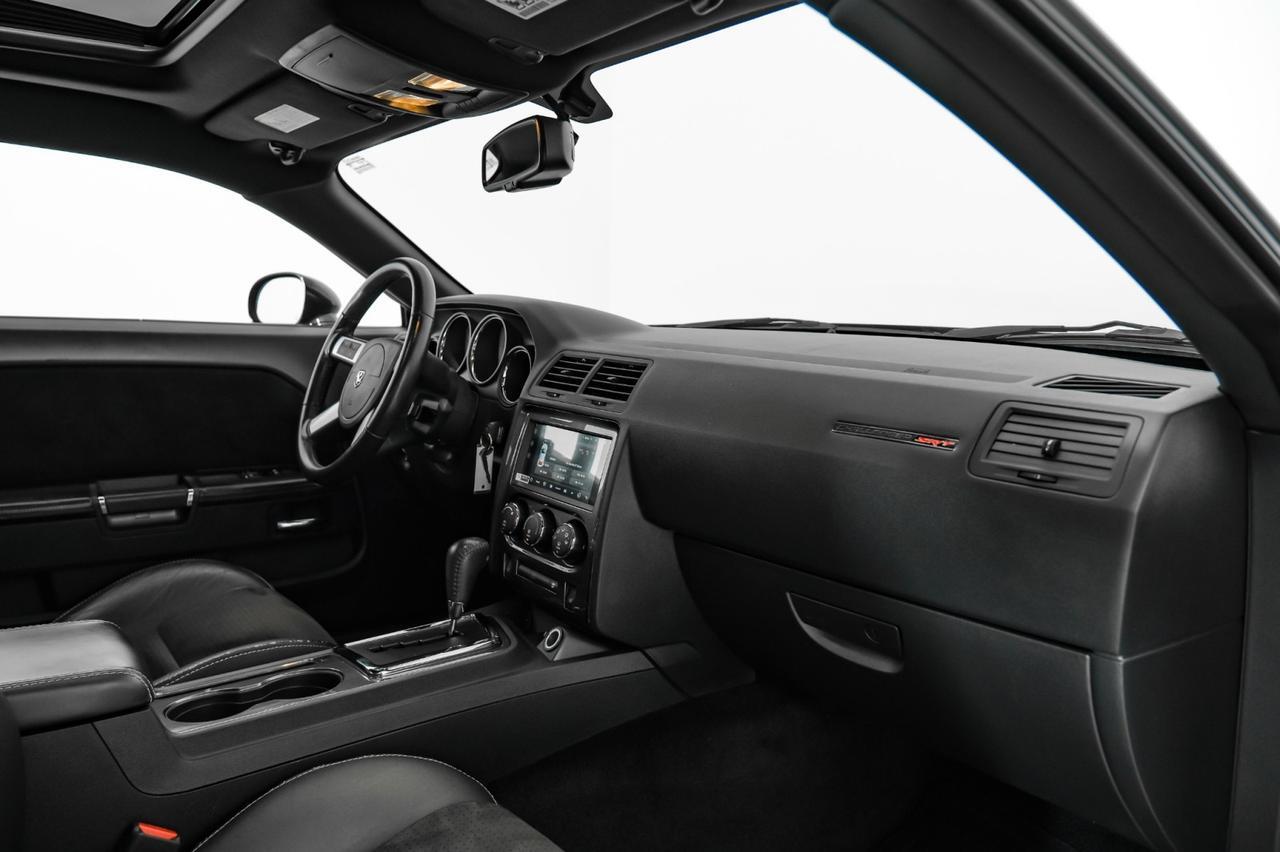 2008 Dodge Challenger SRT8 AUTOMATIC SUNROOF LEATHER HEATED SEATS POWER DRIVER SEAT CRUISE CONTROL ALLOY WHEELS Carrollton TX