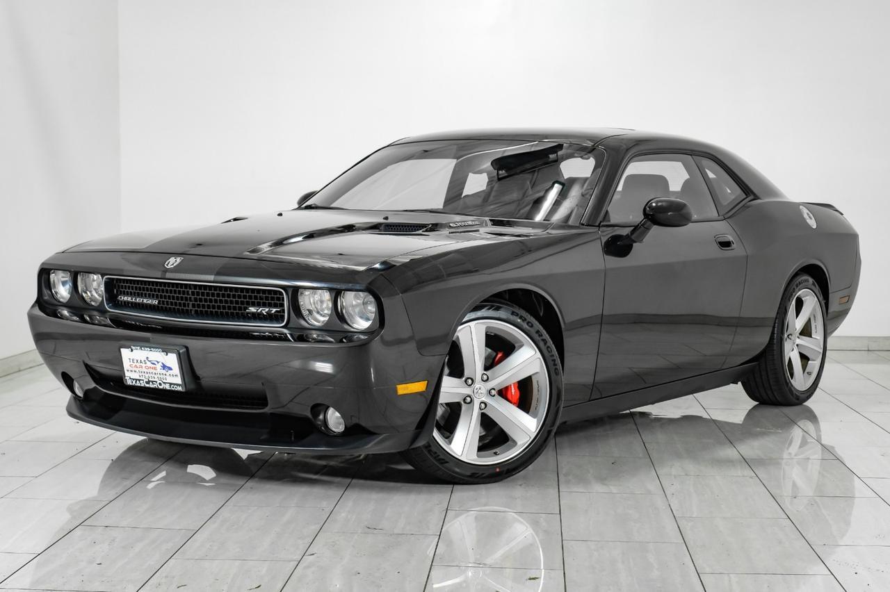 2008 Dodge Challenger SRT8 AUTOMATIC SUNROOF LEATHER HEATED SEATS POWER DRIVER SEAT CRUISE CONTROL ALLOY WHEELS Carrollton TX