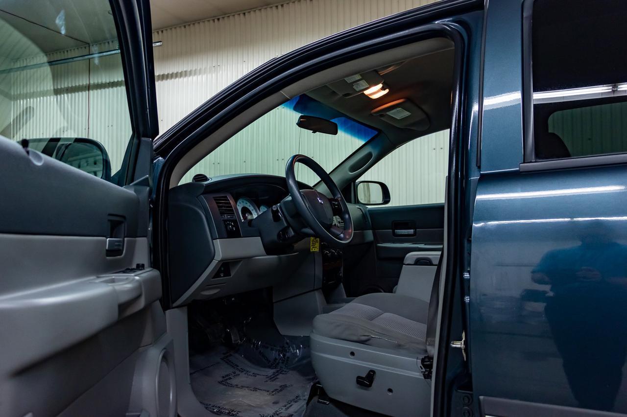 2008 Dodge Durango 4x4 SLT 3rd Row Red Deer AB