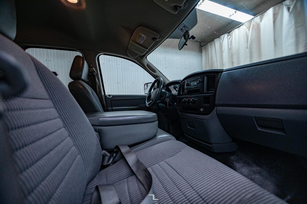 2008 Dodge Ram 3500 4x2 Crew Cab ST Dually Deck Power Liftgate Red Deer AB