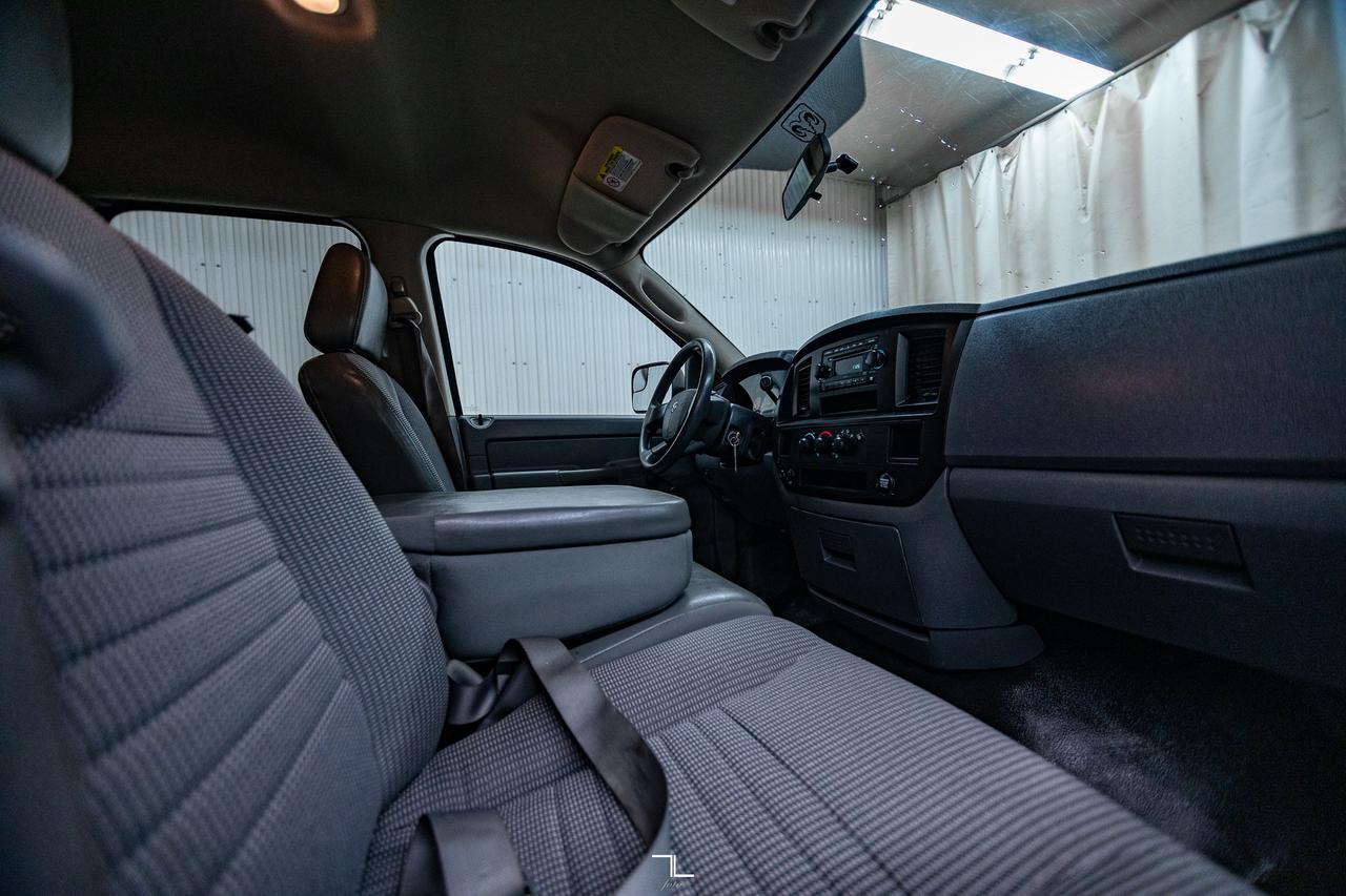 2008 Dodge Ram 3500 4x2 Crew Cab ST Dually Deck Power Liftgate Red Deer AB