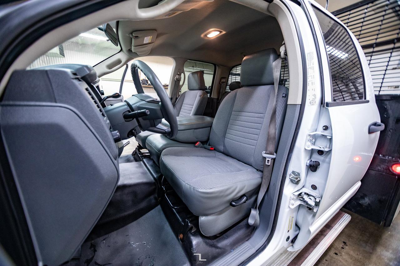 2008 Dodge Ram 3500 4x2 Crew Cab ST Dually Deck Power Liftgate Red Deer AB