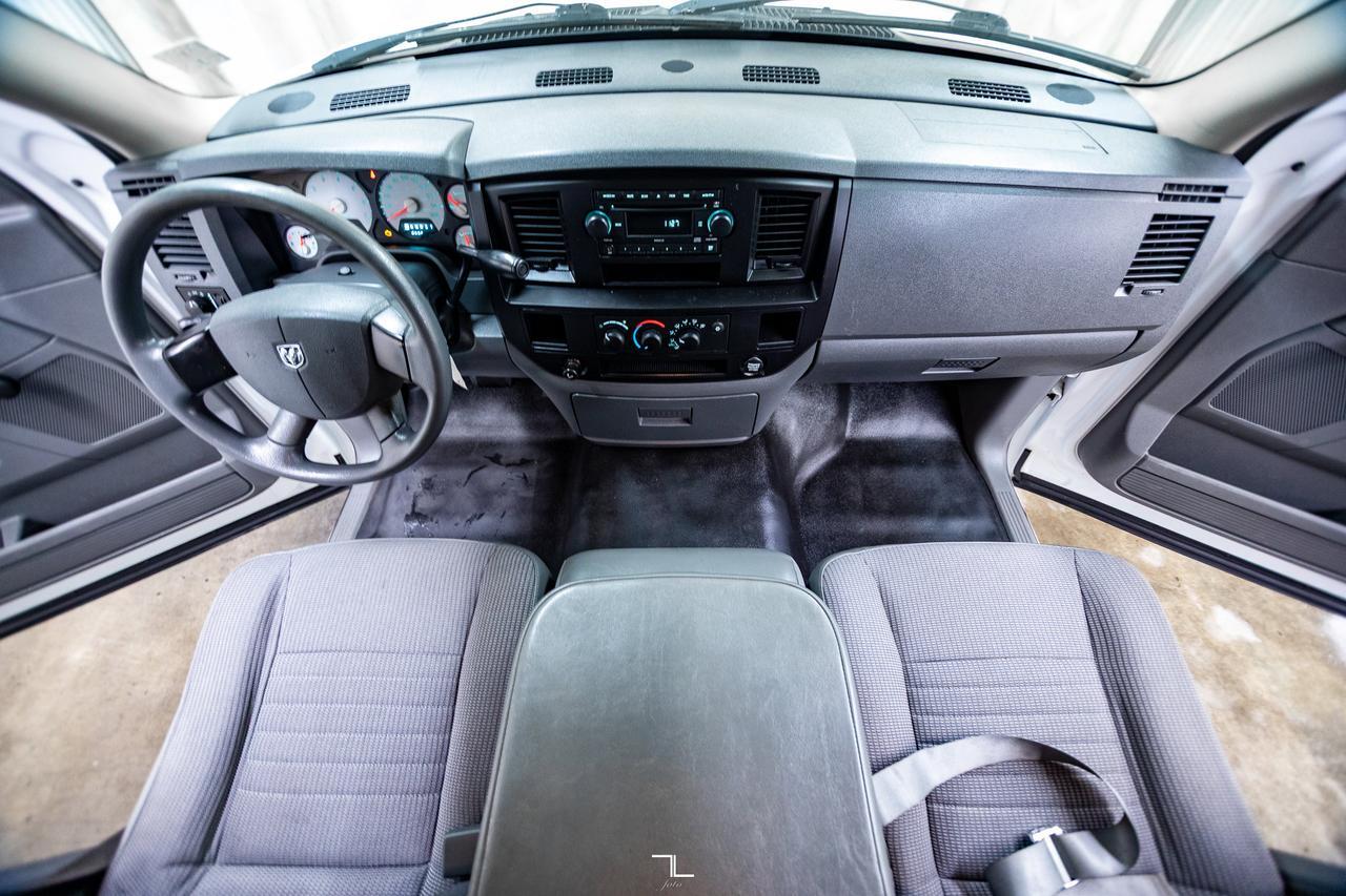 2008 Dodge Ram 3500 4x2 Crew Cab ST Dually Deck Power Liftgate Red Deer AB