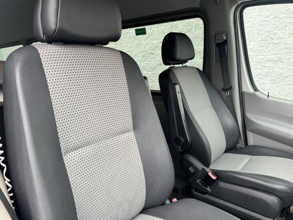 2008 Dodge Sprinter 2500 3.0L Diesel Handicap Van w/Power Ramp Maumee OH