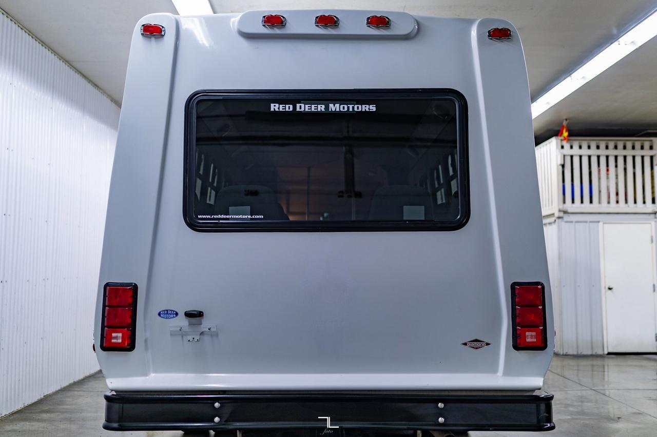 2008 FORD E-450 XLT 24 Passenger Bus Red Deer AB