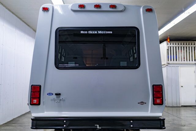 2008 FORD E-450 XLT 24 Passenger Bus Red Deer AB