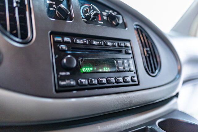 2008 FORD E-450 XLT 24 Passenger Bus Red Deer AB